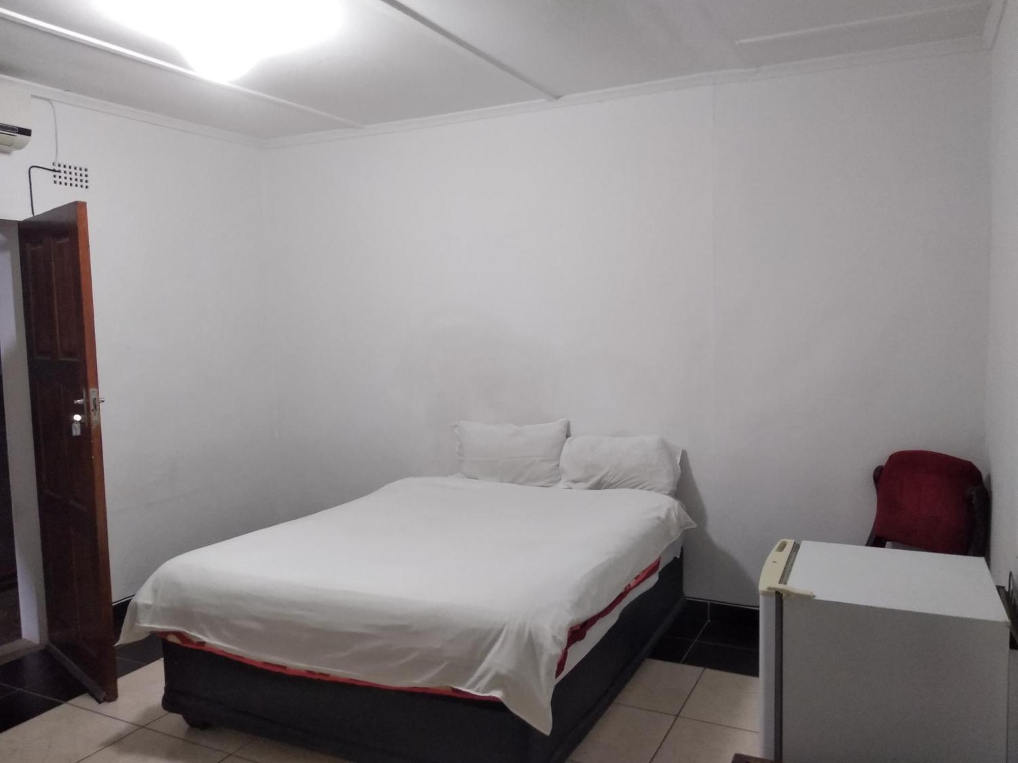 Brackendene Lodge ハボローネ エクステリア 写真